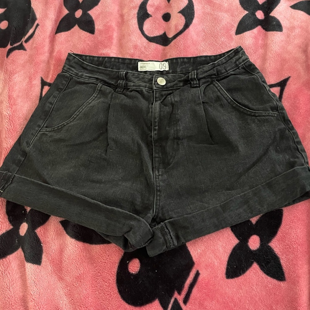 Refuge Black Mom Jean Shorts High-Waisted